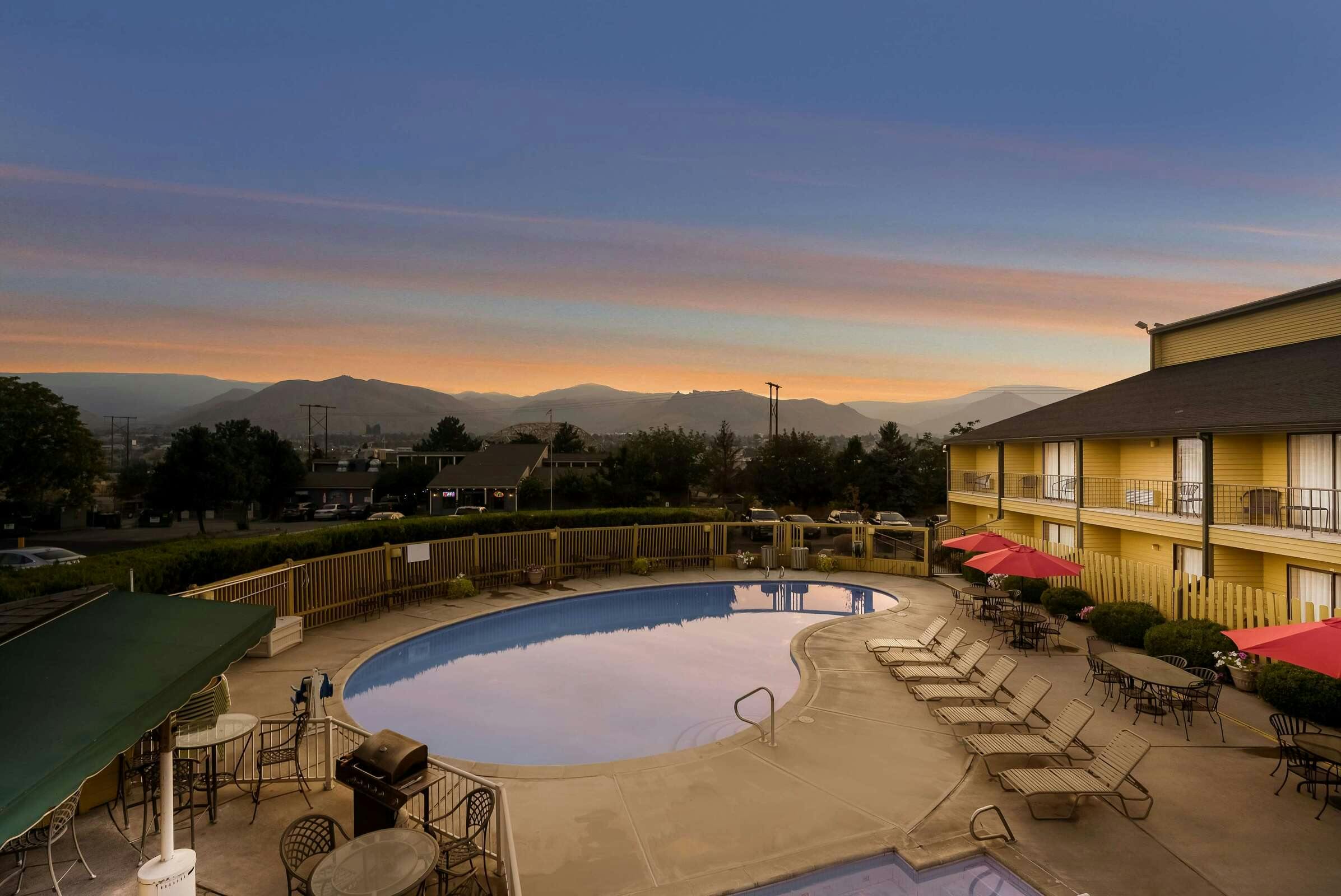 SureStay Hotel Wenatchee