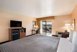Hotel SureStay Hotel Wenatchee photo 2