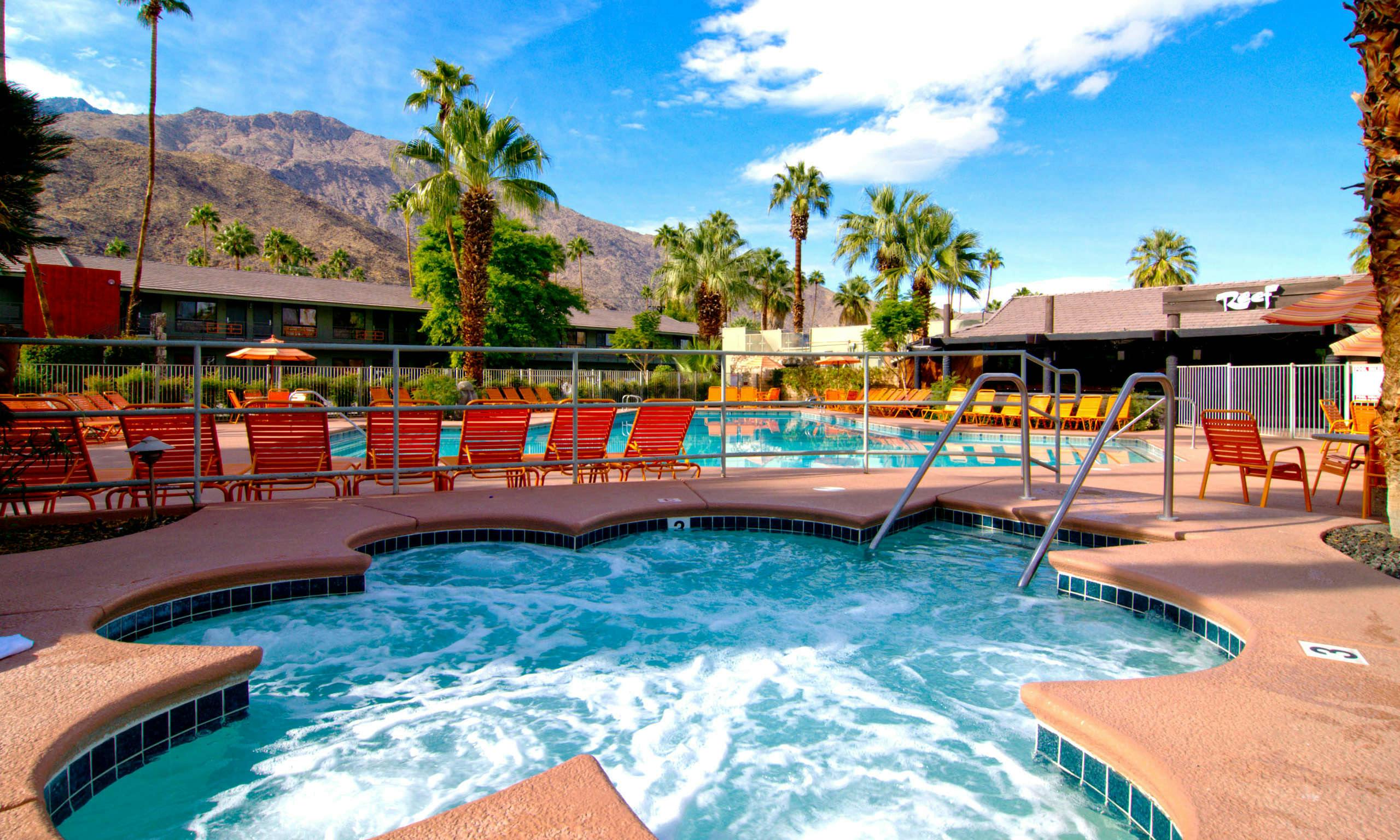 Caliente Tropics Hotel