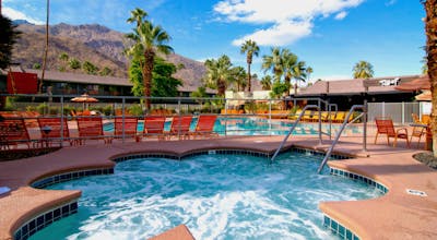 Caliente Tropics Hotel