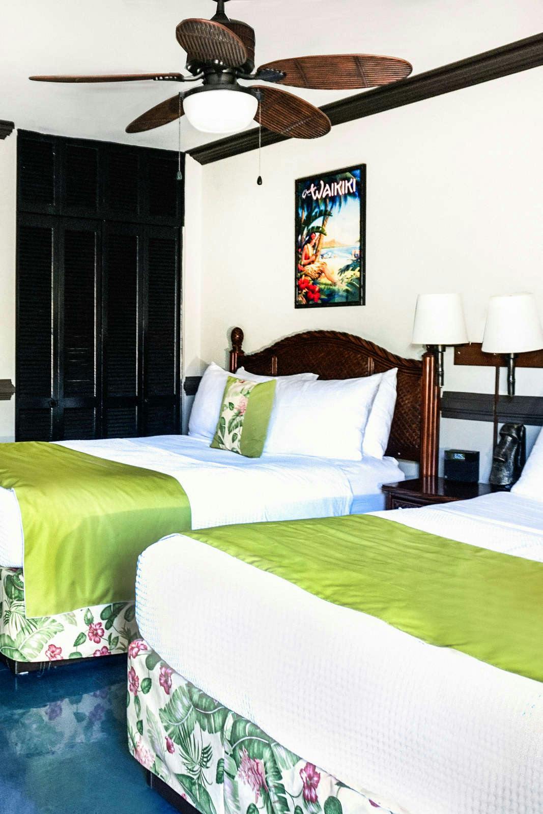 Hotel Caliente Tropics Hotel photo 4