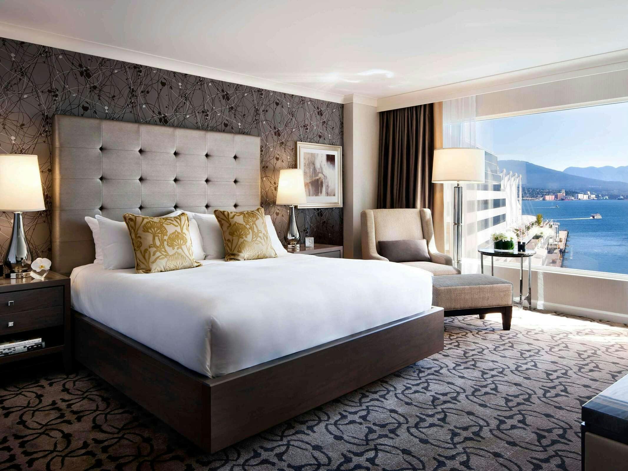 Hotel The Fairmont Waterfront photo 3
