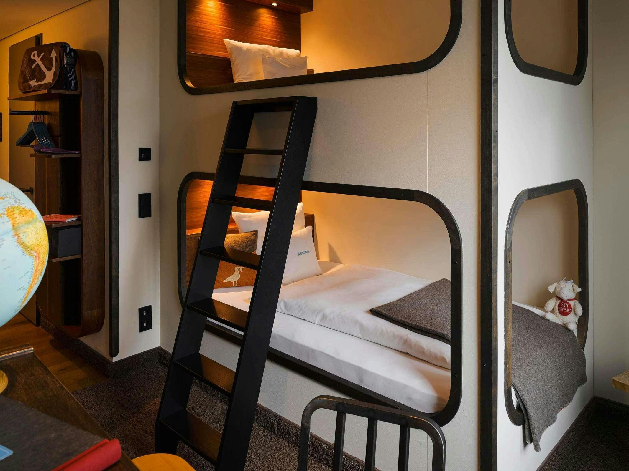 Hotel 25hours Hotel Hamburg HafenCity photo 5