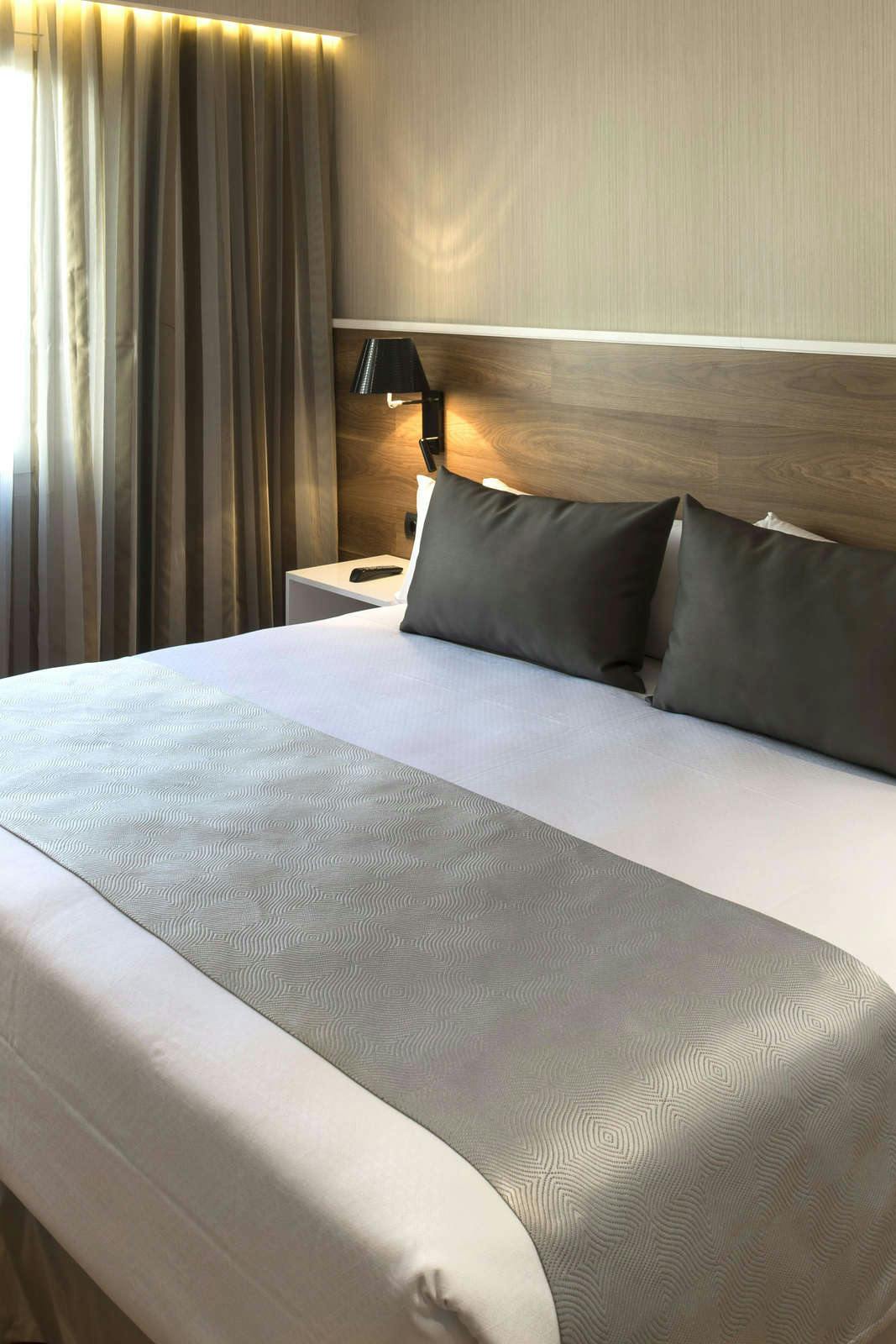 Hotel Catalonia Diagonal Centro photo 1