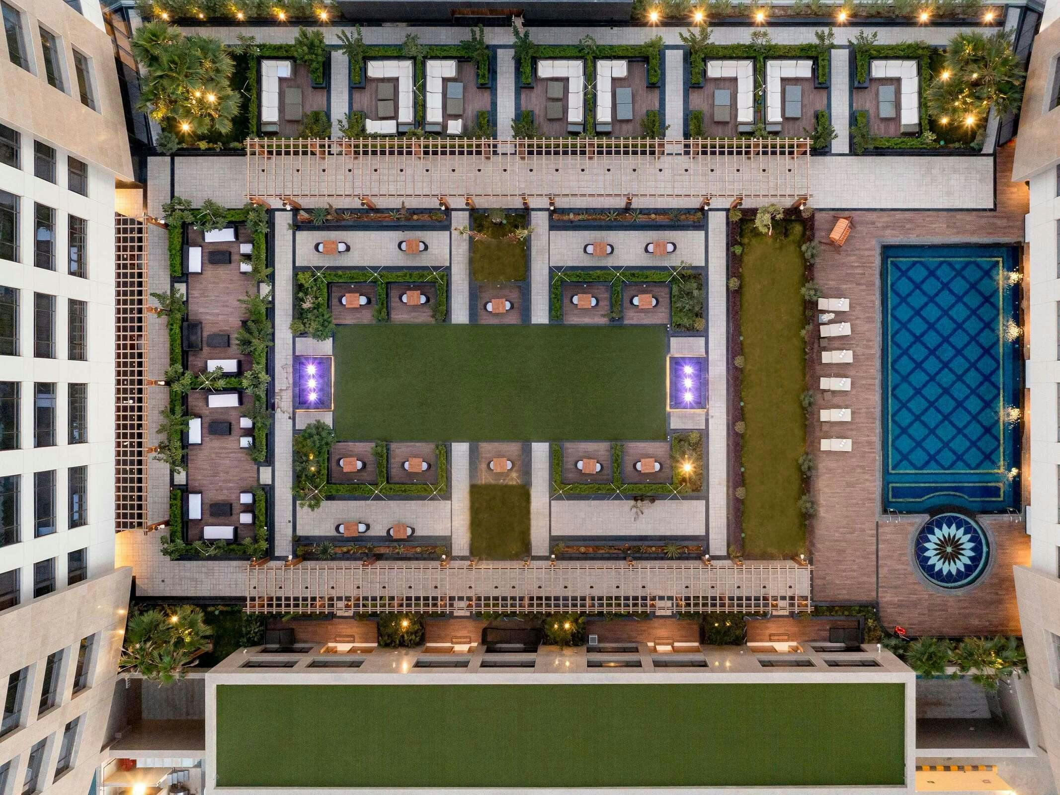 Hotel Mövenpick Hotel And Residences Riyadh photo 4