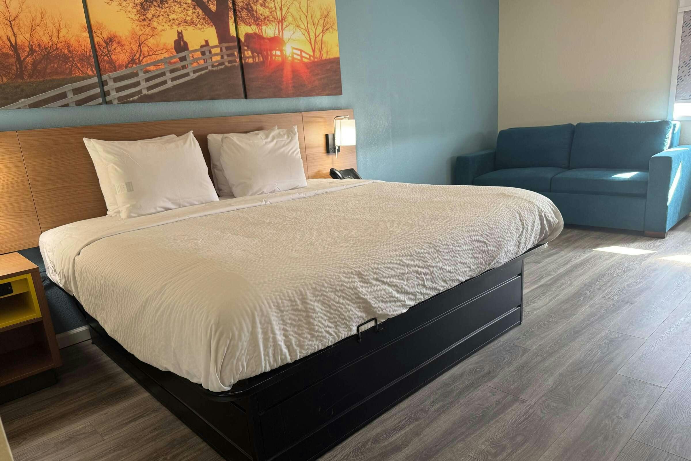 Hotel Days Inn Suites Festus photo 3