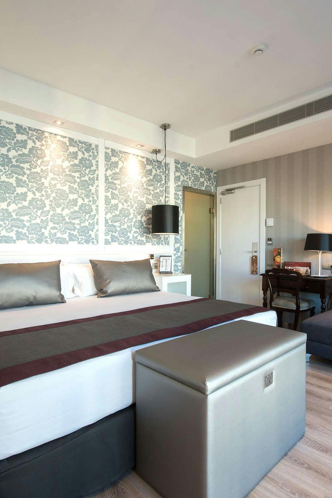 Hotel Catalonia Plaza Cataluña photo 4