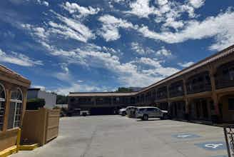 Hotel Days Inn Bishop photo 1