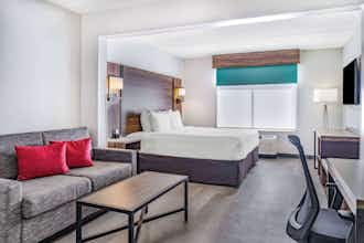 Hotel Wingate by WY Duluth/Atlanta photo 4
