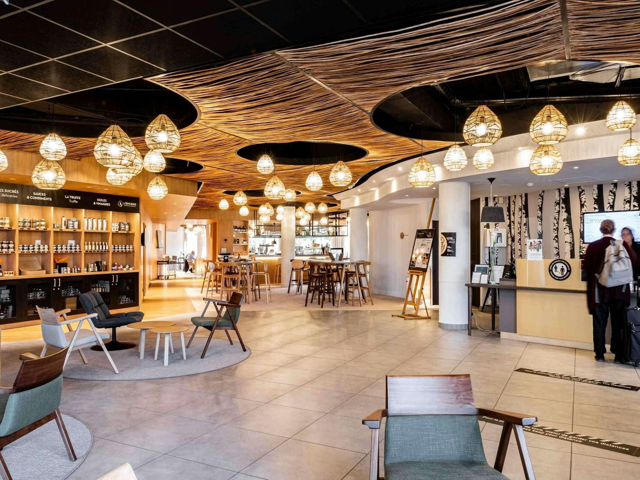 Hotel Mercure Compiegne Sud photo 2
