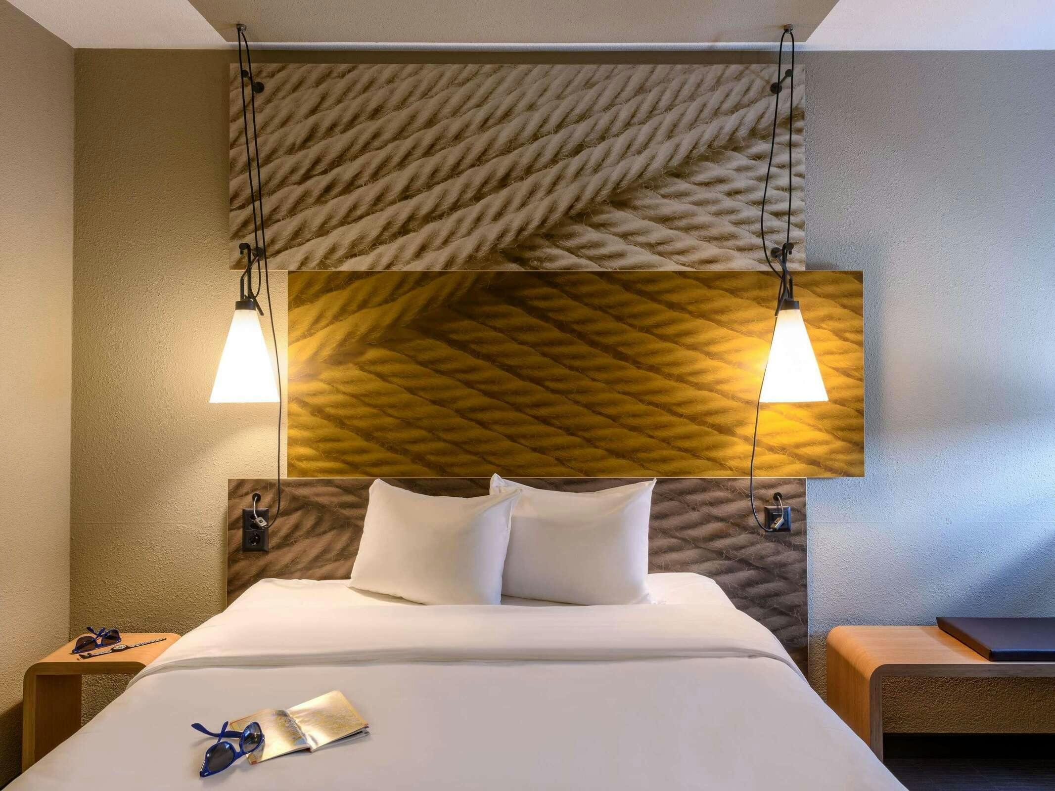 Hotel Ibis Zurich City West photo 3