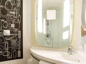 Hotel Ibis Honfleur photo 1