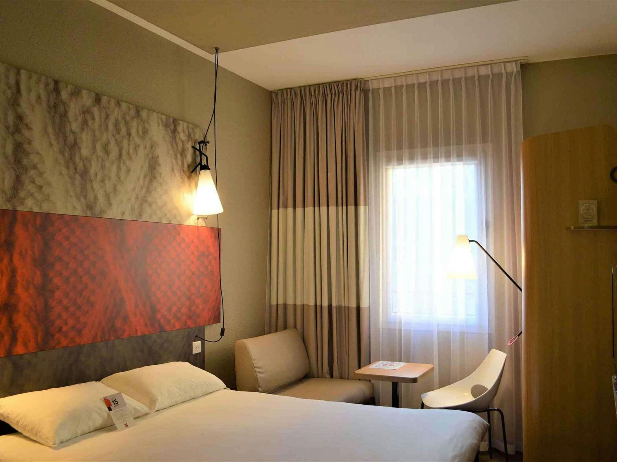 Hotel Ibis Honfleur photo 4