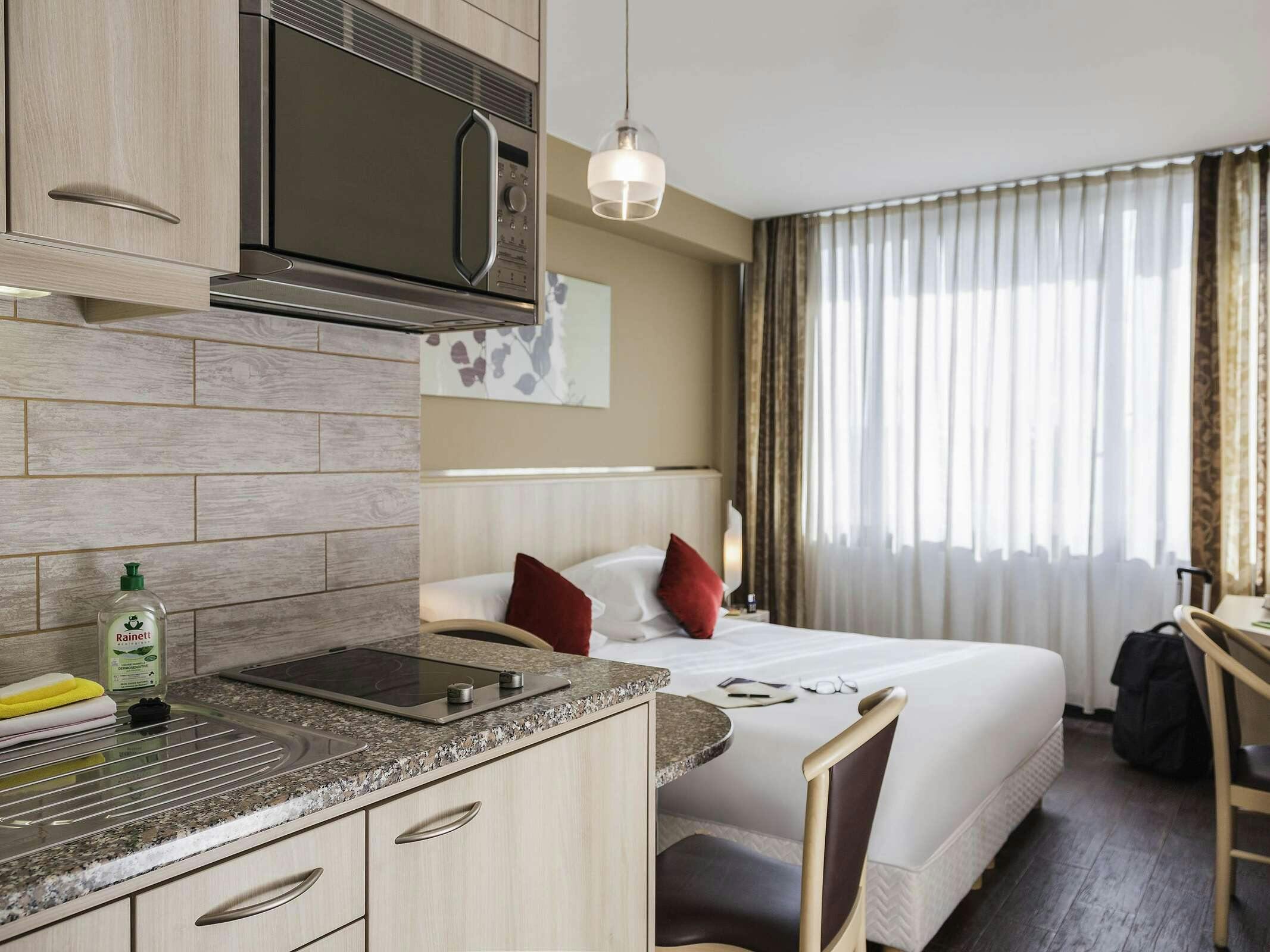 Hotel Aparthotel Adagio Geneve Mont Blanc photo 4