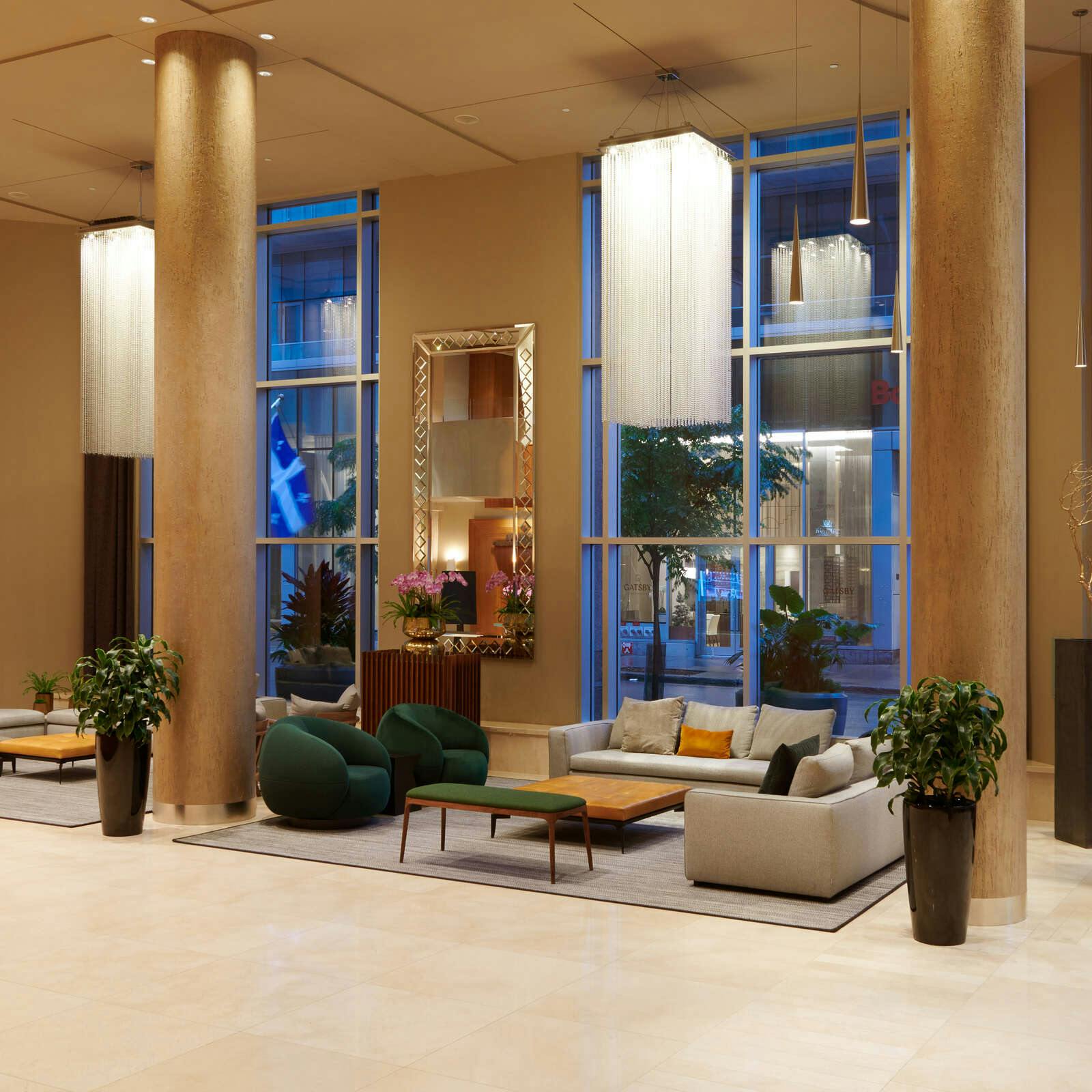 Hotel Warwick Le Crystal Montreal photo 2