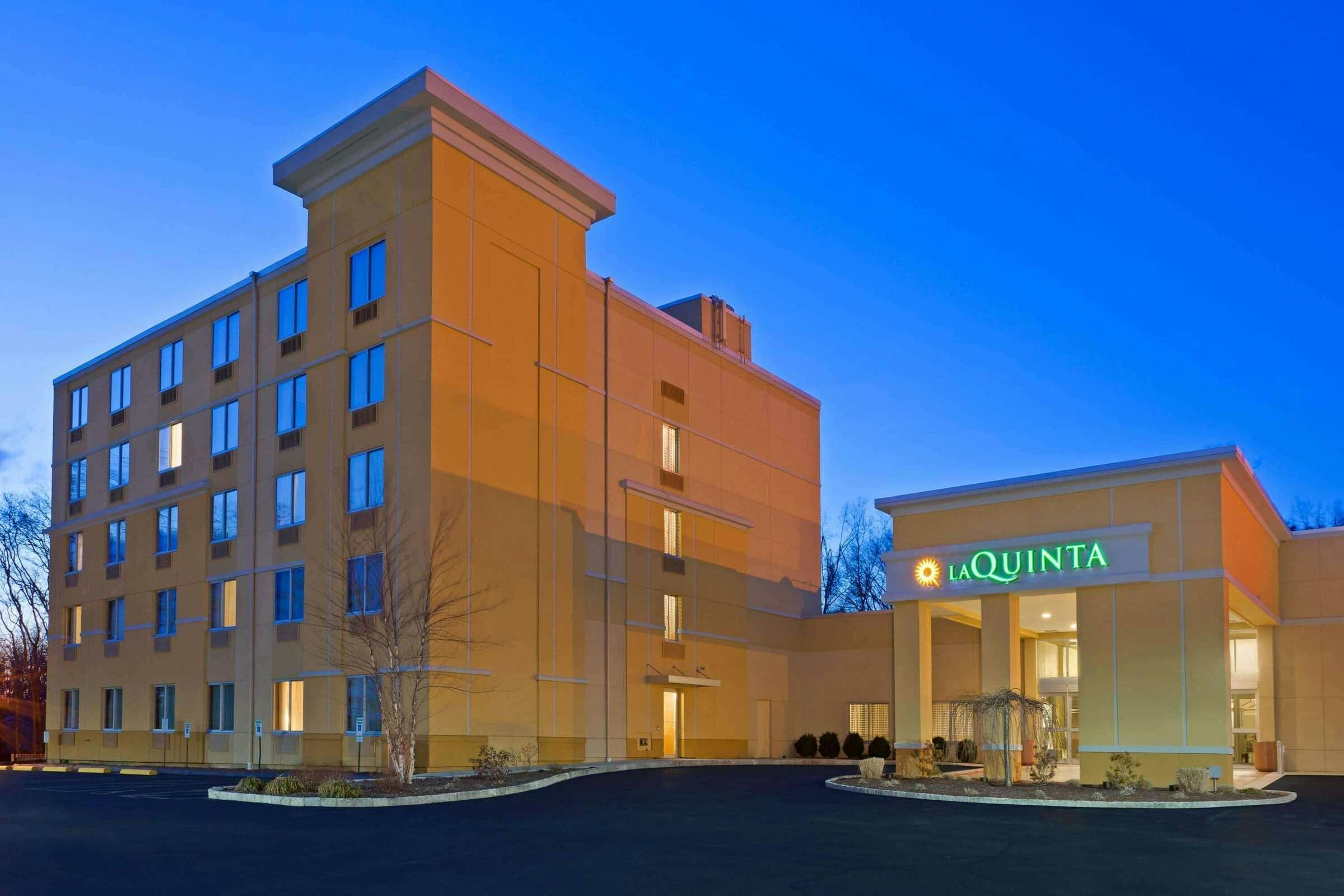 Hotel La Quinta Inn Ste Danbury photo 1