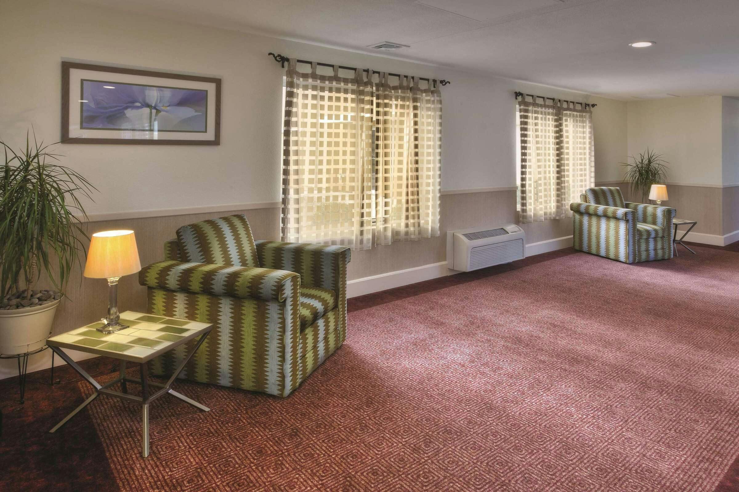 Hotel La Quinta Inn Ste Danbury photo 4