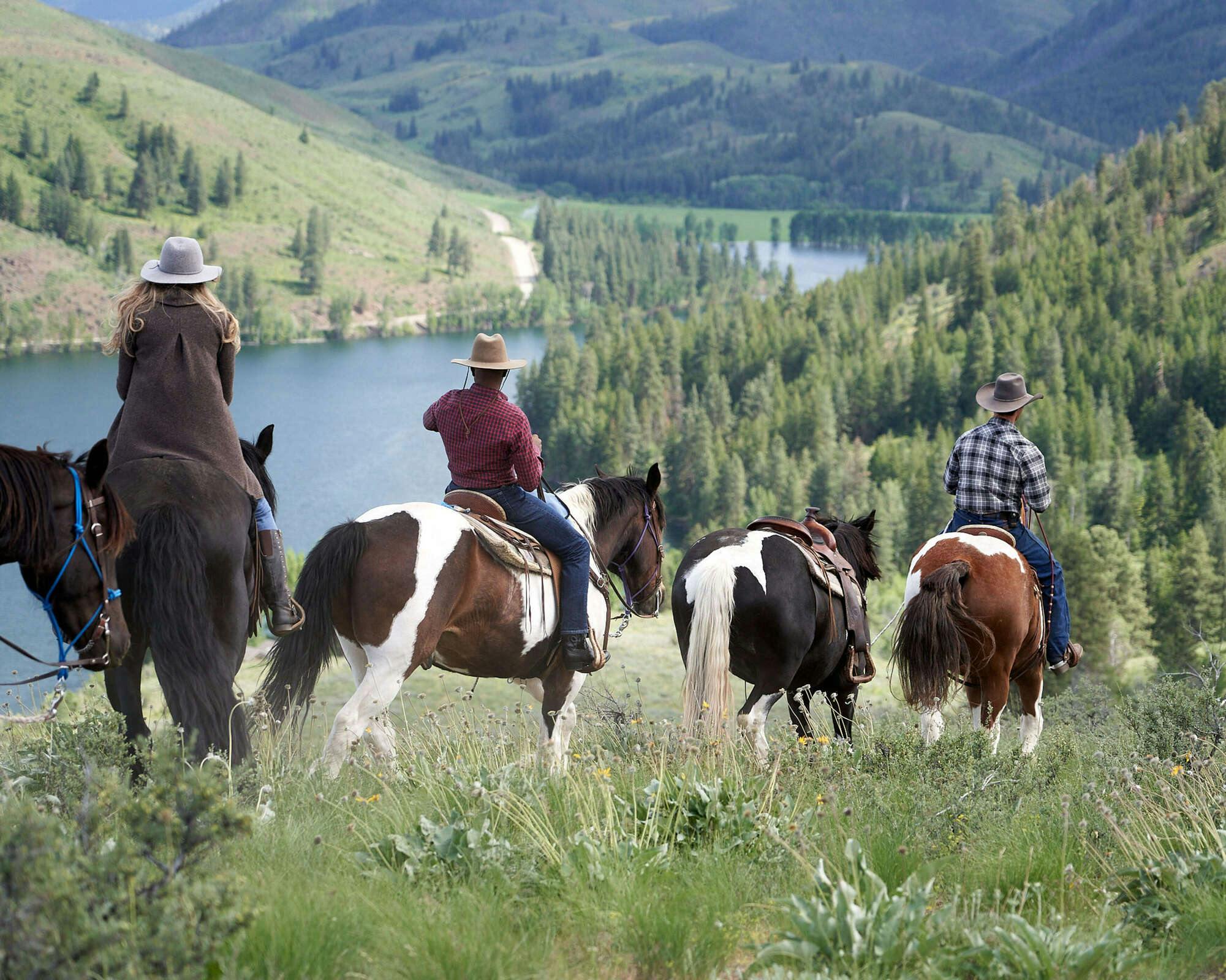 Sun Mountain Lodge