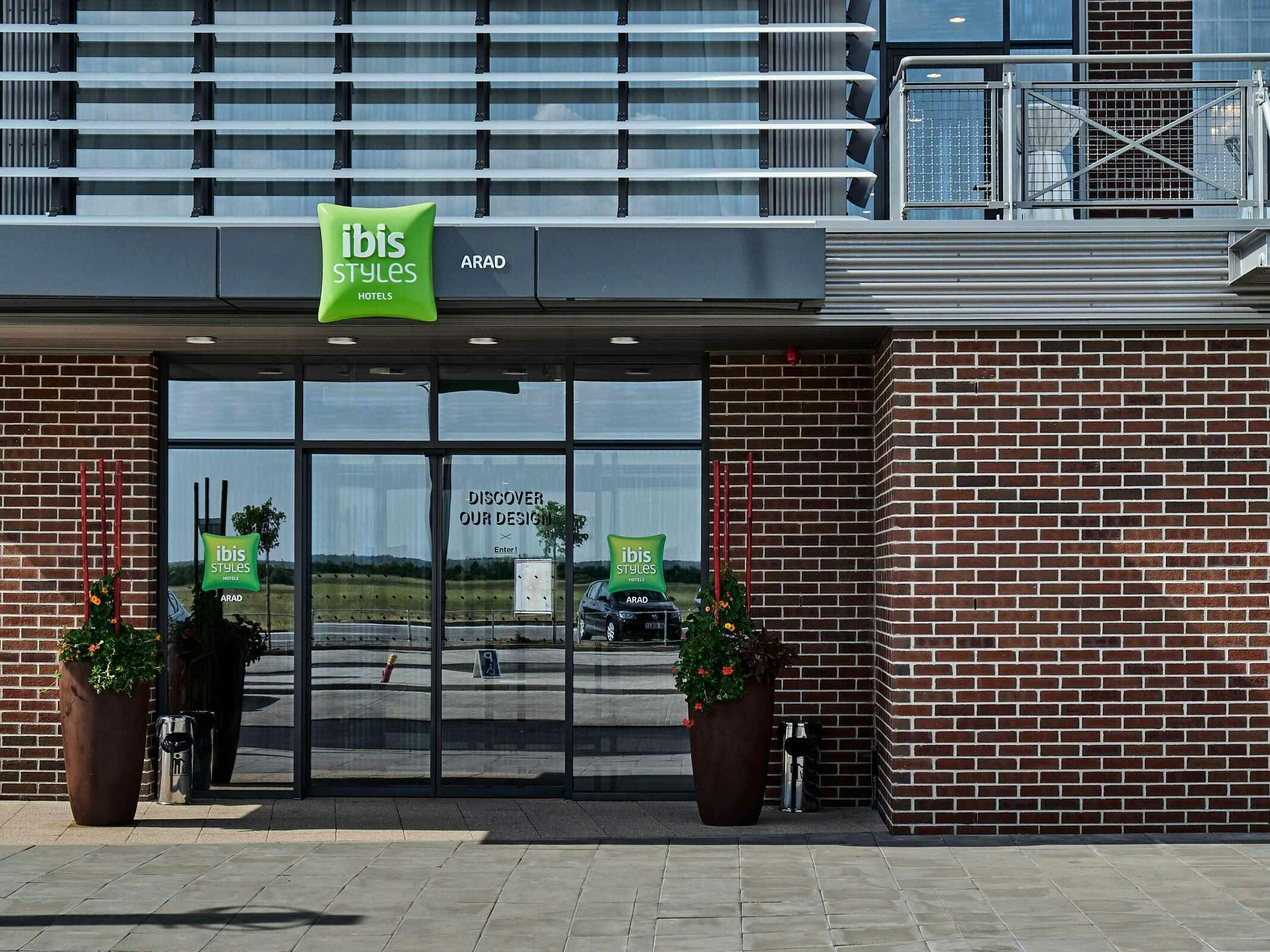 Hotel Ibis Styles Arad photo 1