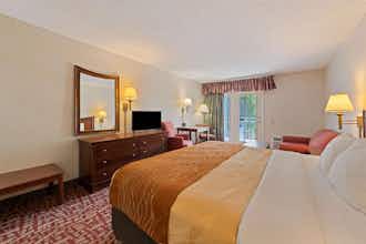 Hotel Sure Stay By Best Western Cherokee On The River photo 3