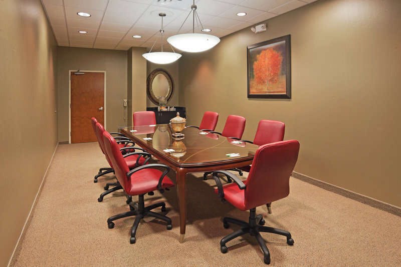 Holiday Inn Express & Suites Carbondale University Area By Ihg