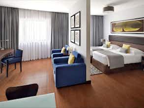 Hotel MOVENPICK AL MAMZAR photo 1