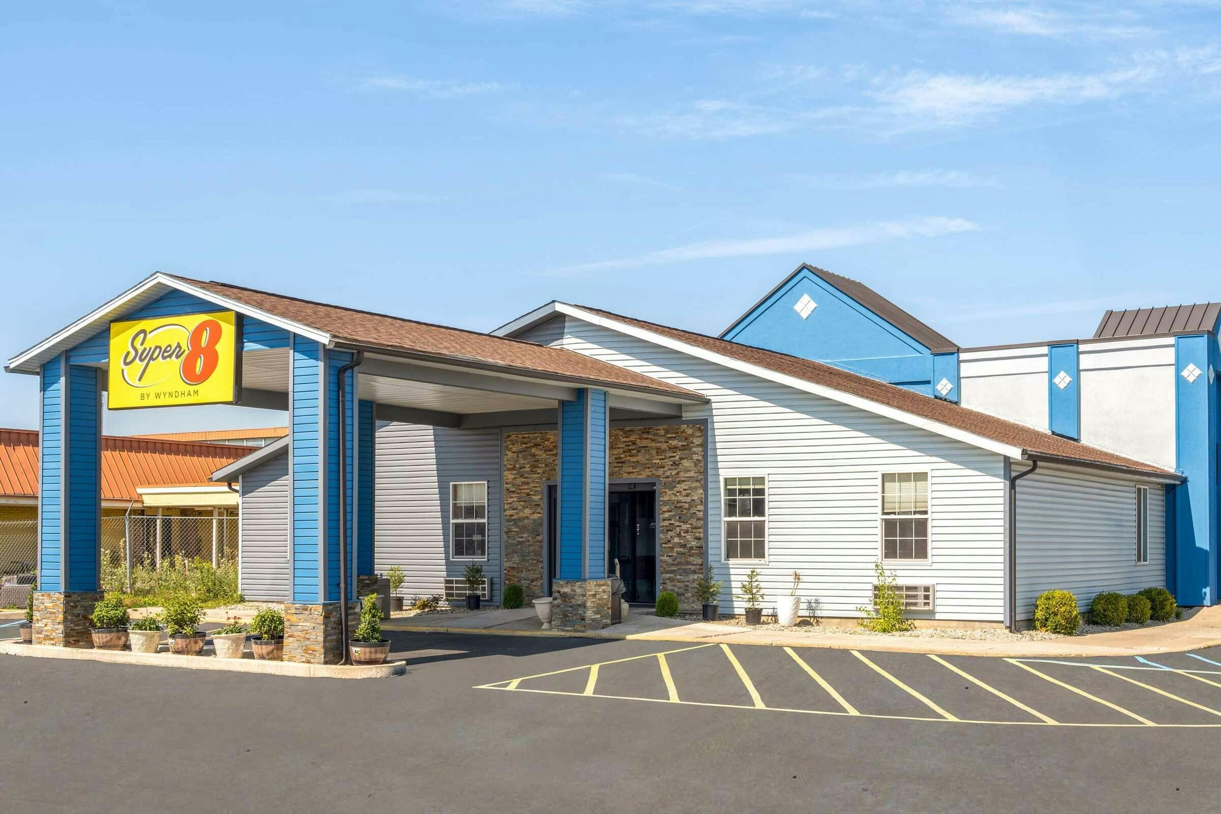 Super 8 Fort Wayne