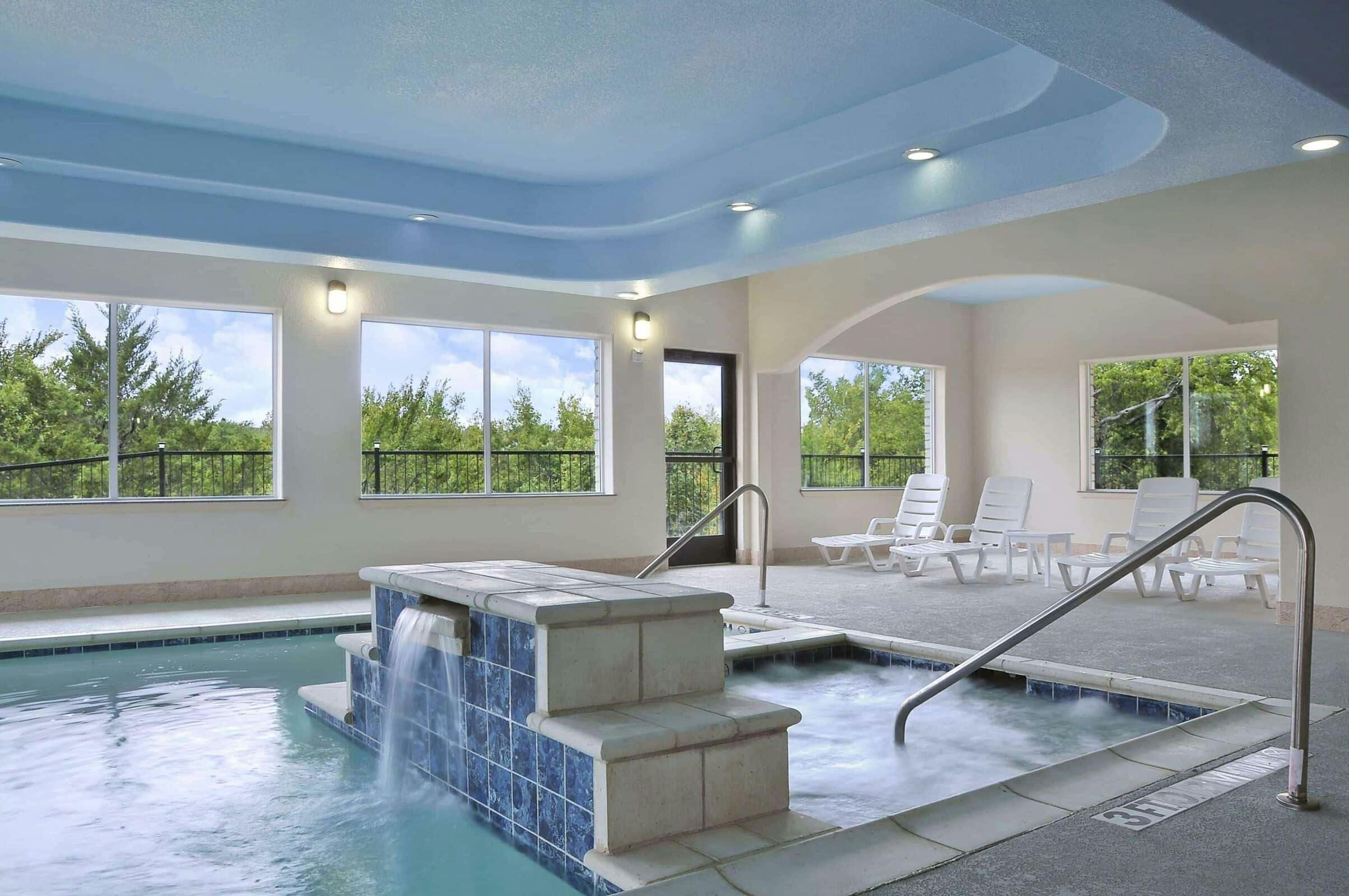 Hotel Ramada South Waco photo 1