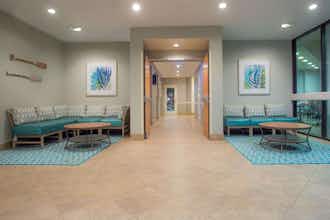 Hotel Wyndham Virginia Beach Oceanfront photo 2