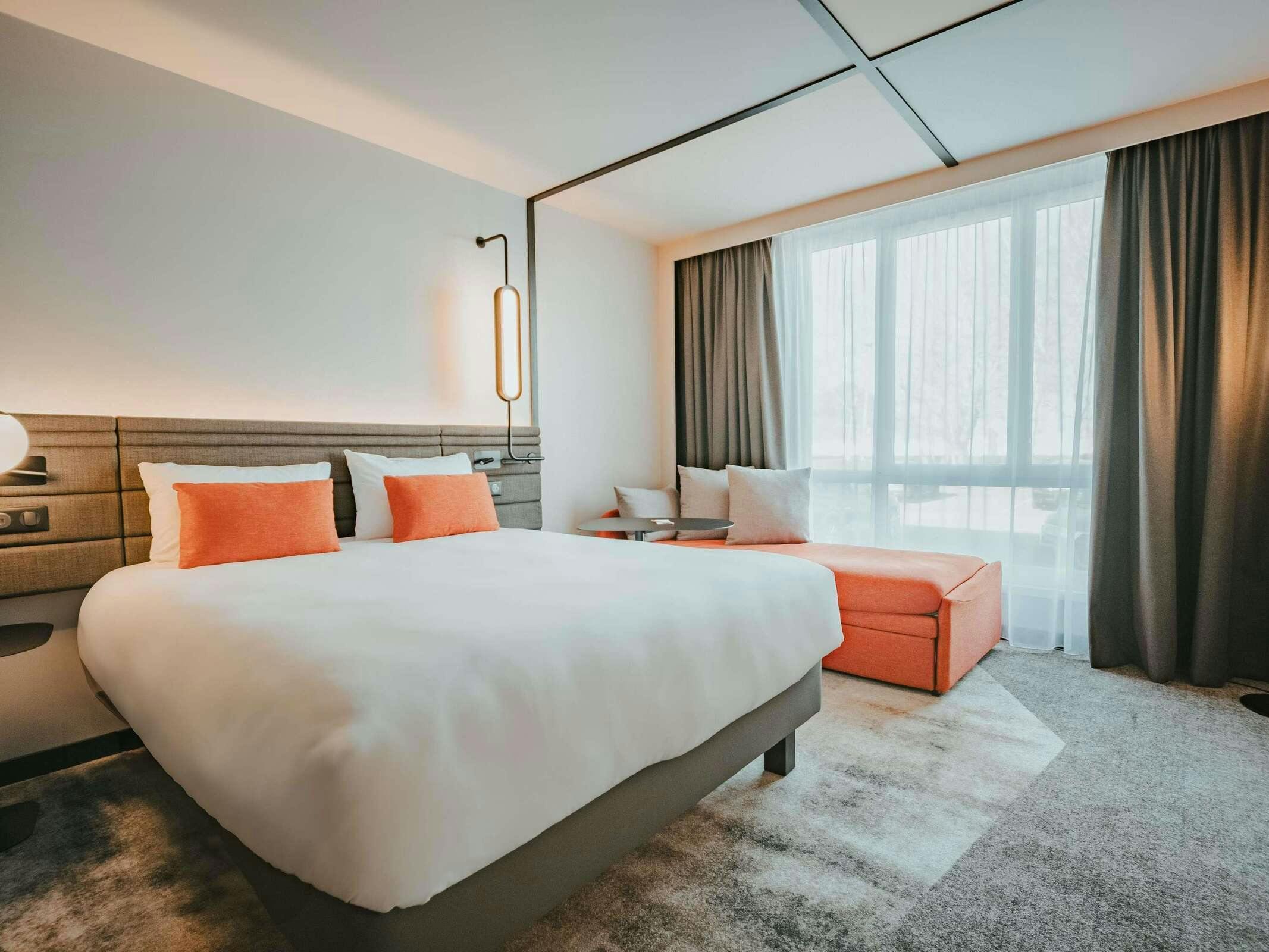 Hotel Novotel Lens Noyelles photo 3