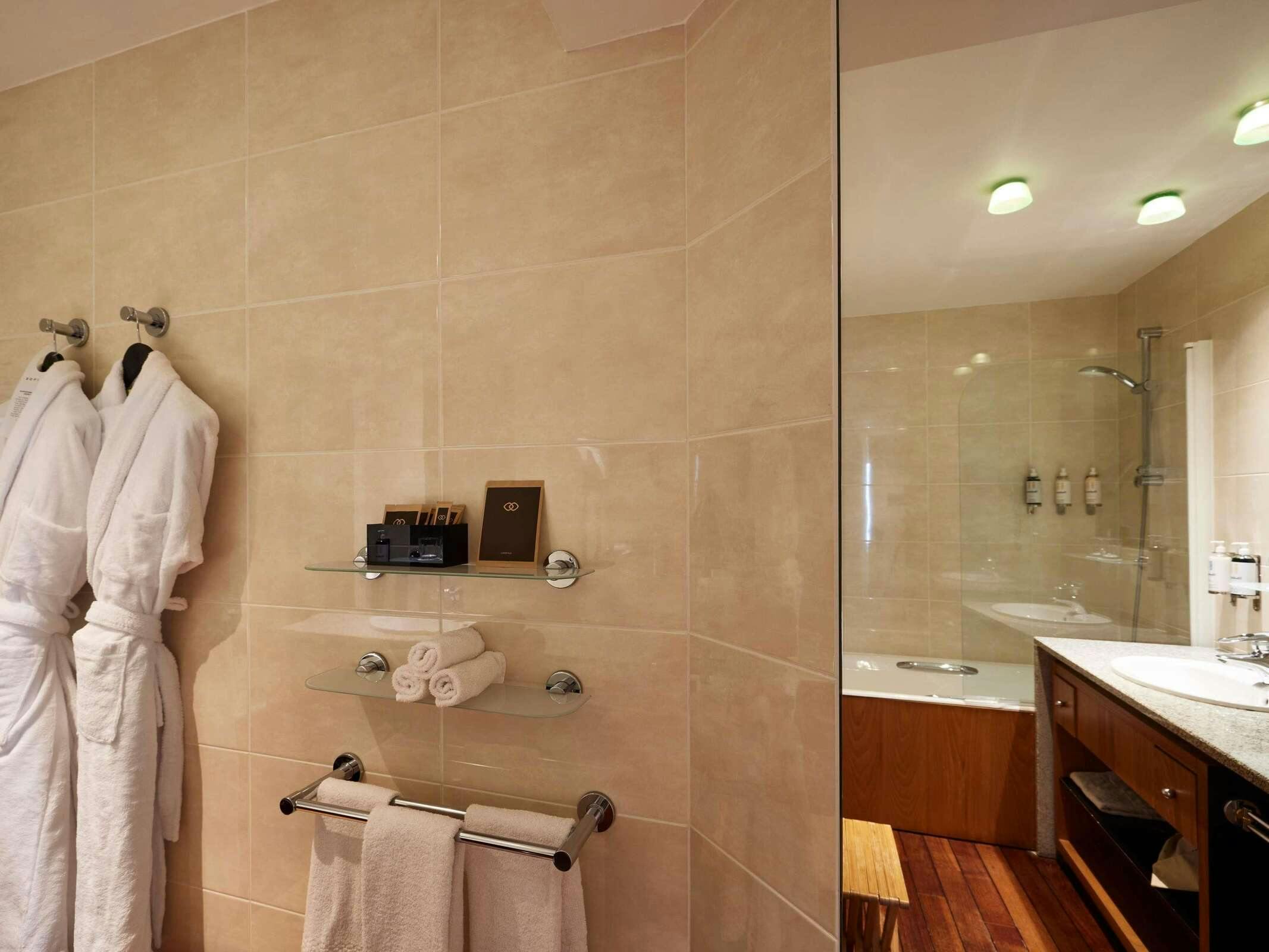 Hotel Sofitel Biarritz Le Miramar Thalassa Sea & Spa photo 5