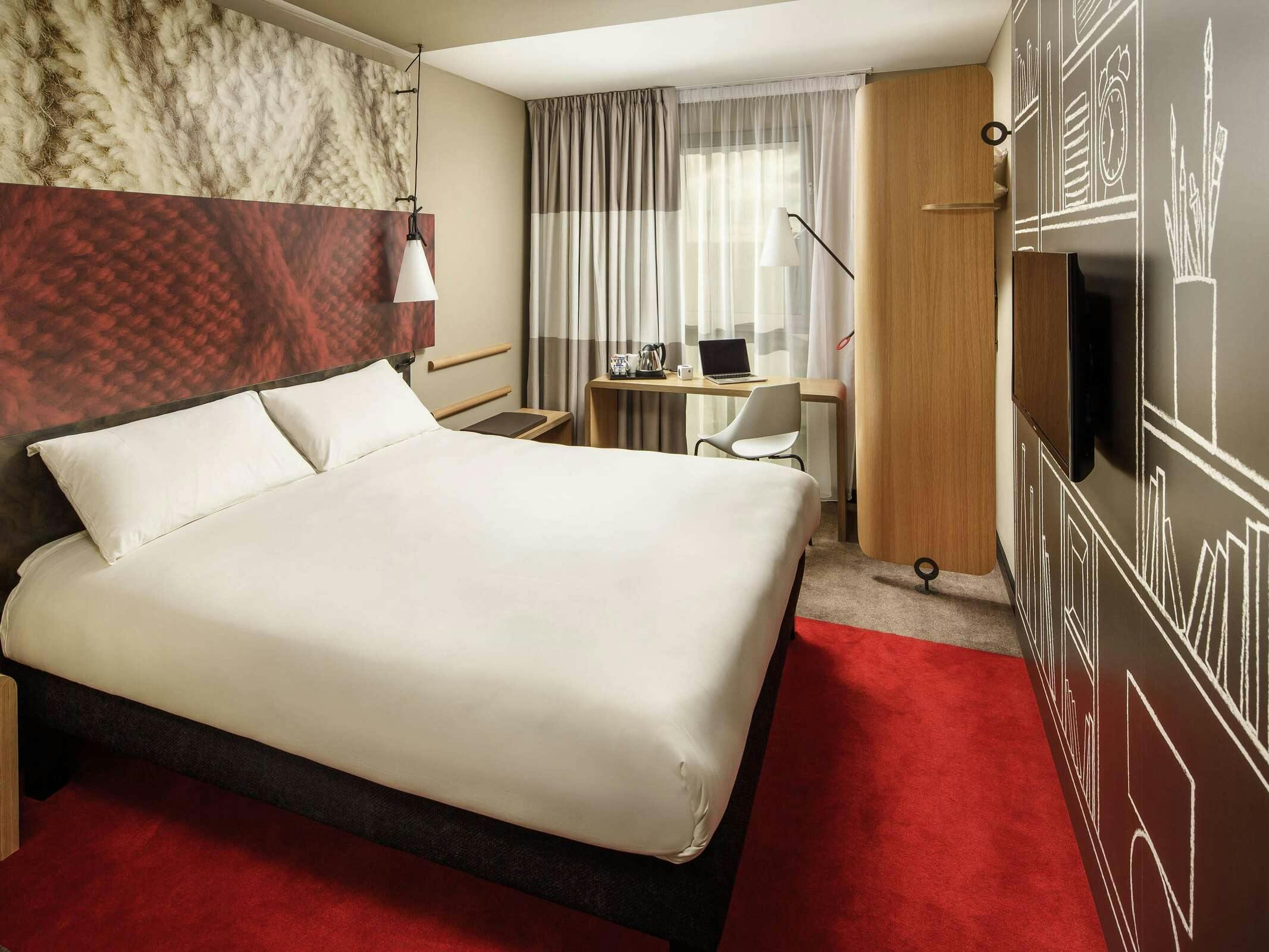 Hotel Ibis London Docklands Canary Wharf photo 4