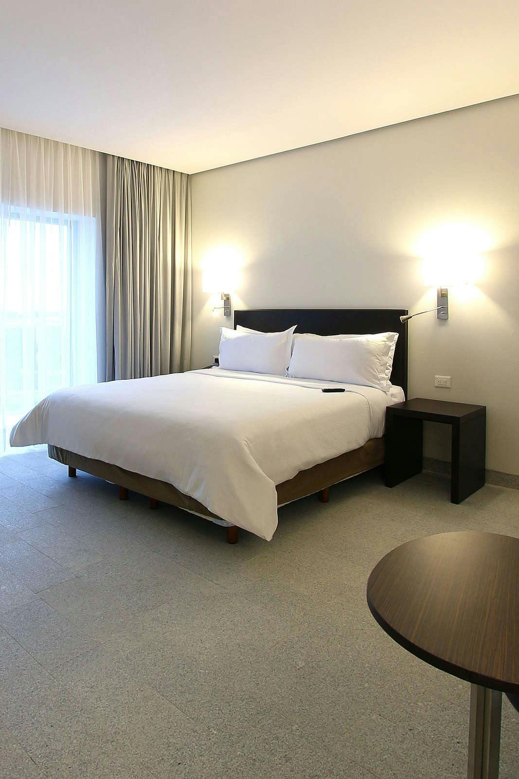 Hotel Fiesta Inn Merida photo 2