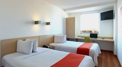 One Querétaro Plaza Galerías