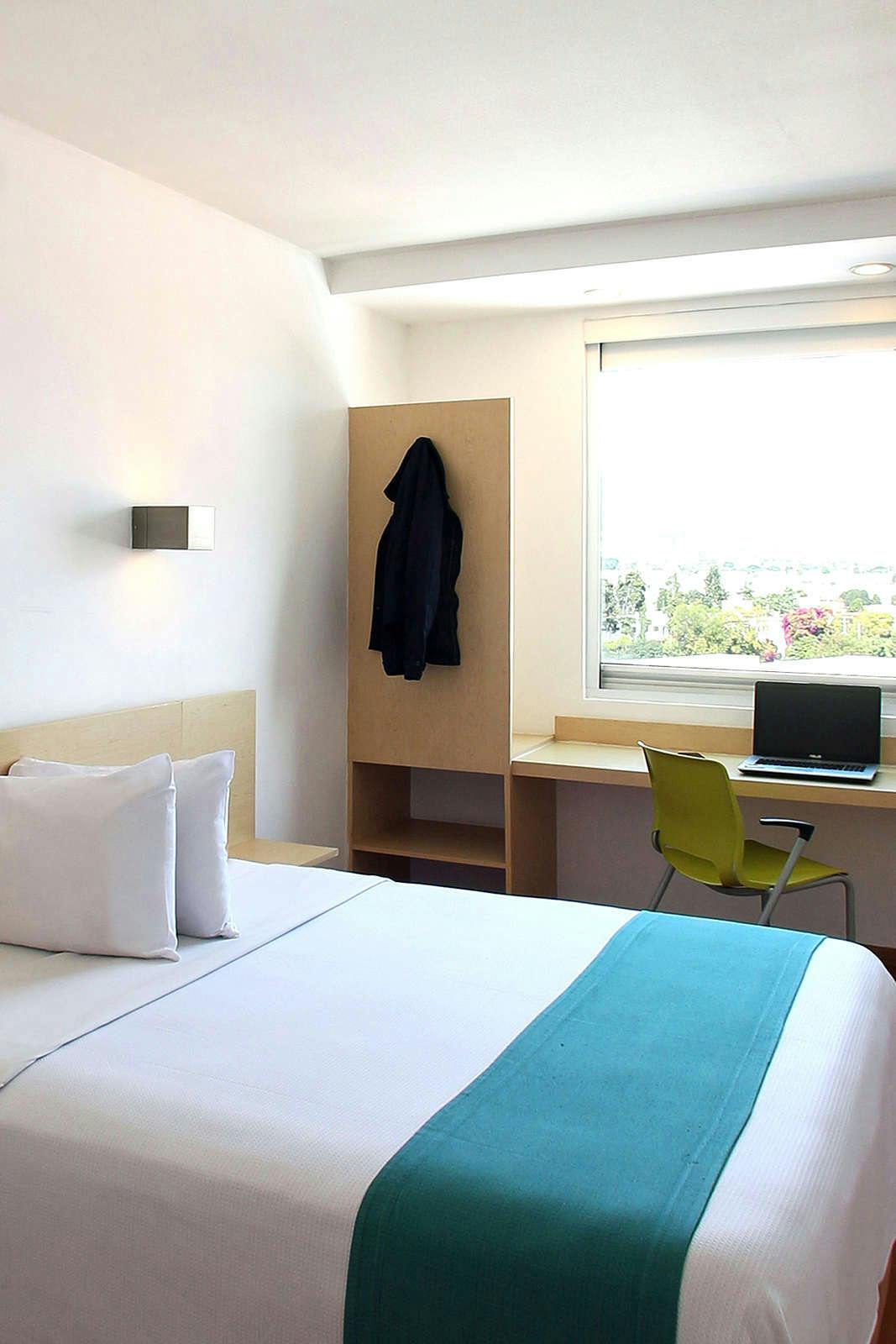 Hotel One Querétaro Plaza Galerías photo 1