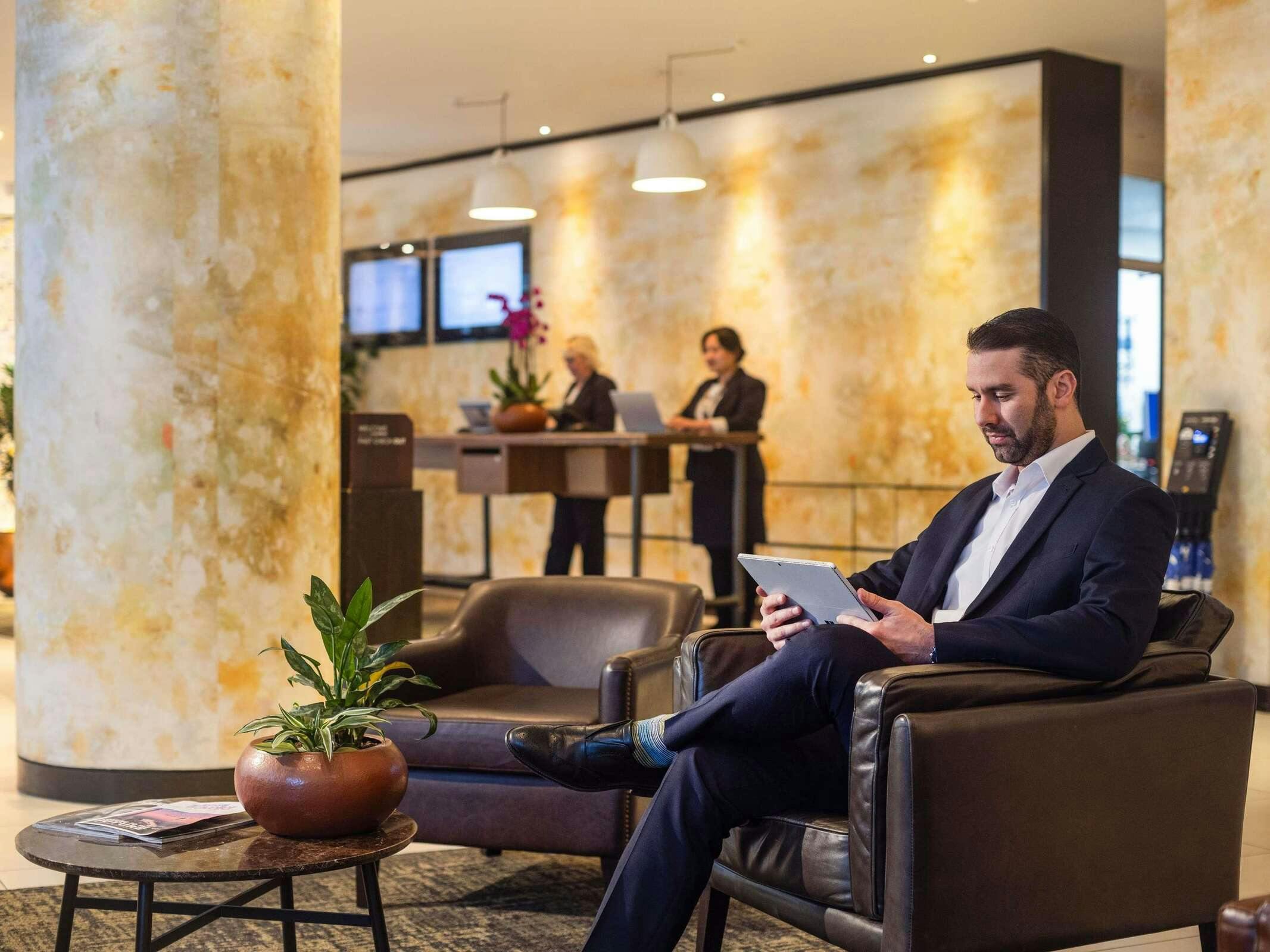 Hotel Novotel London Tower Bridge photo 1