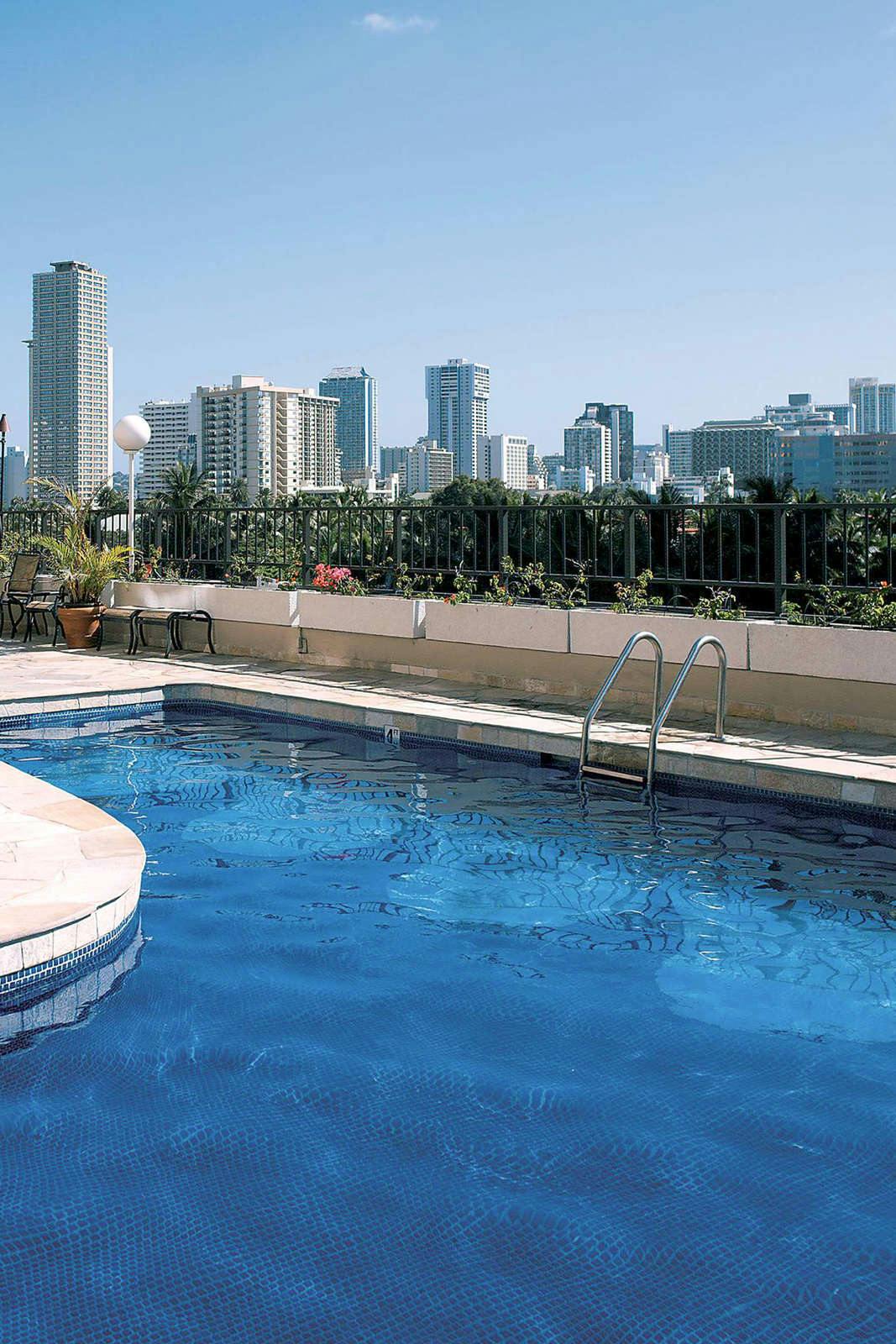 Aqua Palms Waikiki