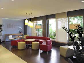 Hotel Ibis Barcelona Cornella photo 4