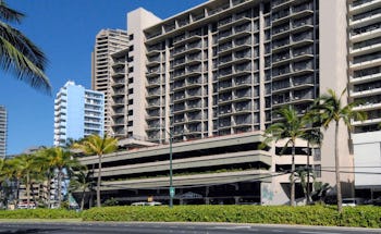 Aqua Palms Waikiki