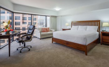 Aston at the Executive Centre Hotel