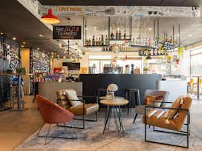 Hotel Ibis Valencia Bonaire Aeropuerto photo 1