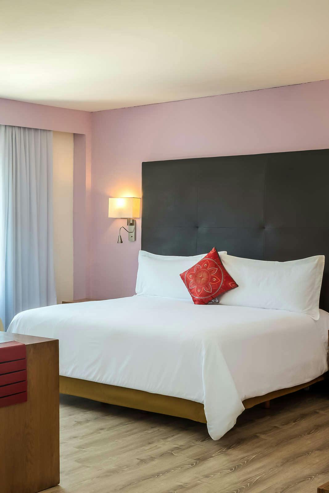 Hotel Fiesta Inn Loft Irapuato photo 1