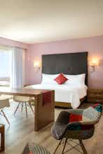 Hotel Fiesta Inn Loft Irapuato photo 2