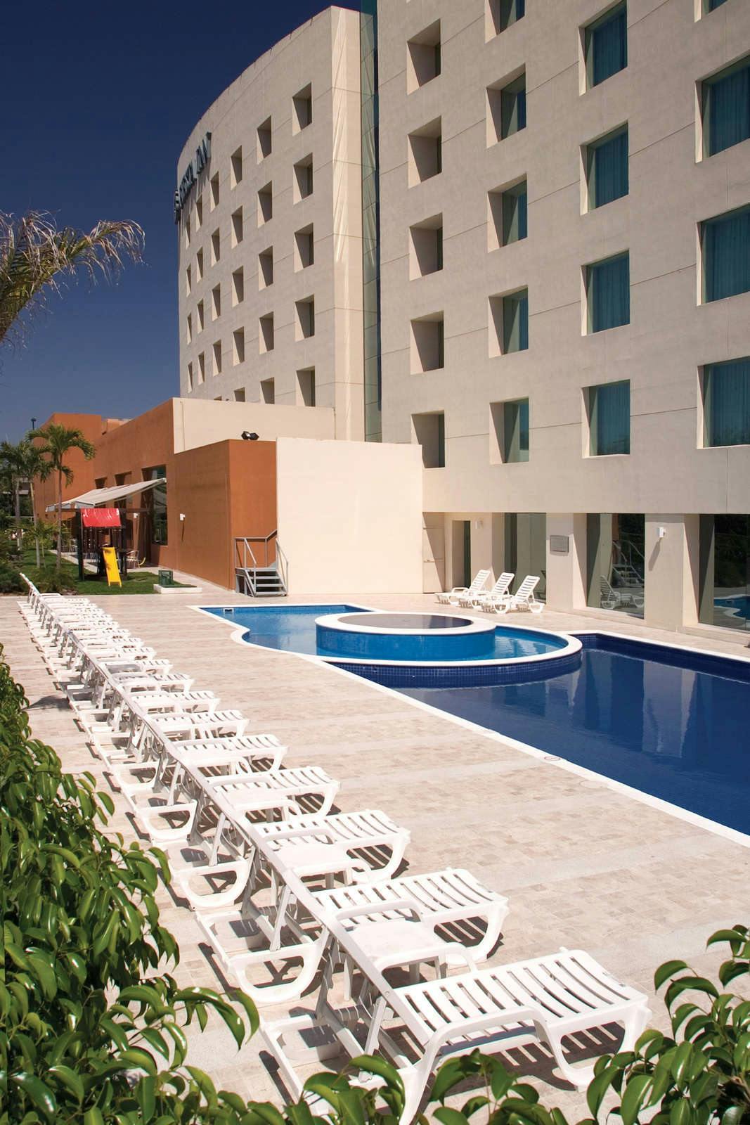 Hotel Fiesta Inn Culiacan photo 1