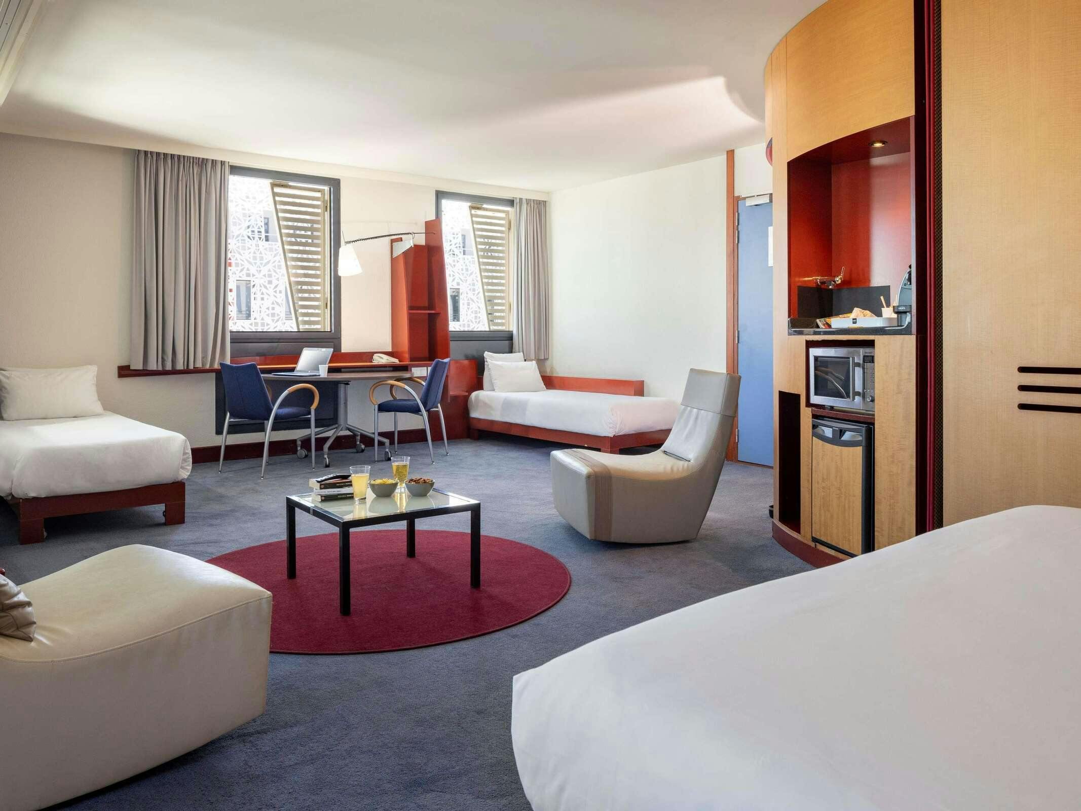 Hotel Novotel Suites Marseille Centre Euromed photo 4