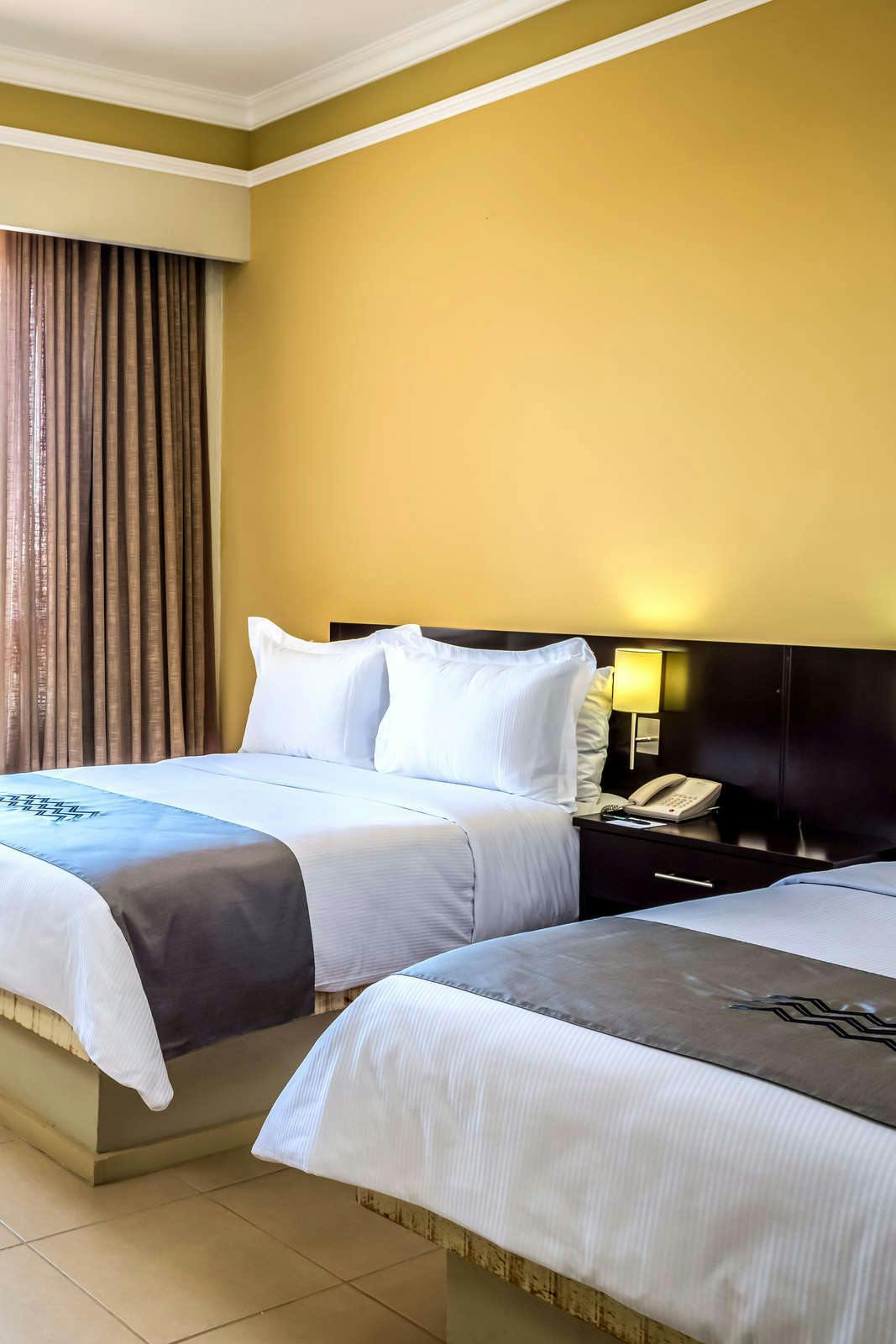 Hotel Fiesta Inn Leon photo 3