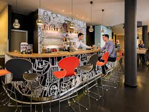 Hotel ibis Sint Niklaas Centrum photo 1