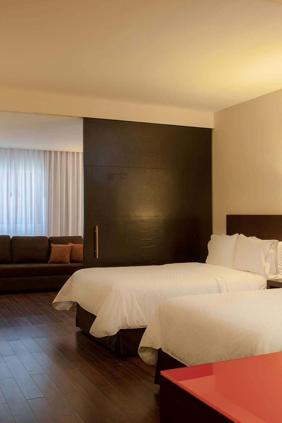 Hotel Fiesta Inn San Luis Potosi Glorieta Juarez photo 3