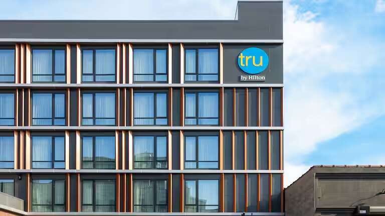 Hotel Tru by Hilton Brooklyn NY photo 1
