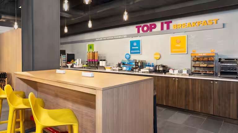 Hotel Tru by Hilton Brooklyn NY photo 3